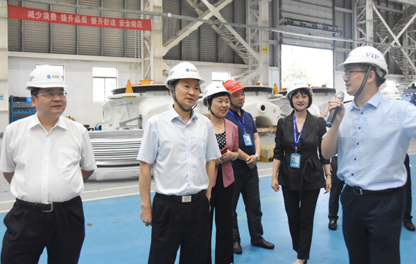 杭州市委常委、常务副市长戴建平一行调研德赢股份